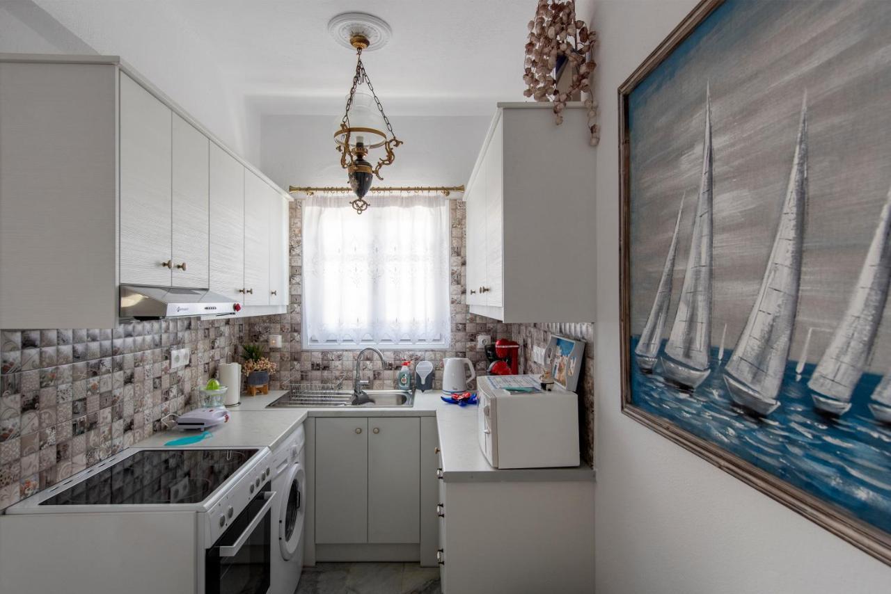 Ricos Two Bedroom House - Naoussa Paros エクステリア 写真