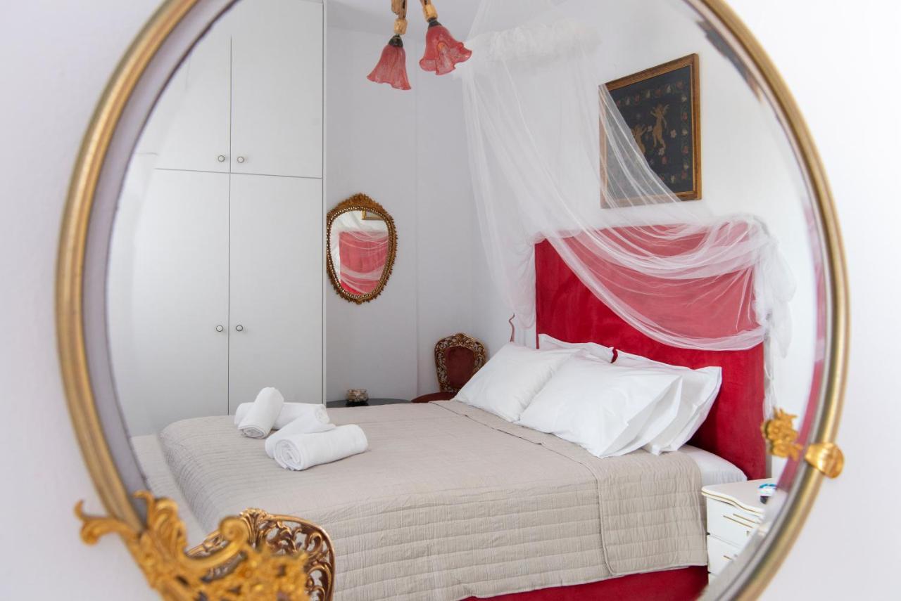 Ricos Two Bedroom House - Naoussa Paros エクステリア 写真